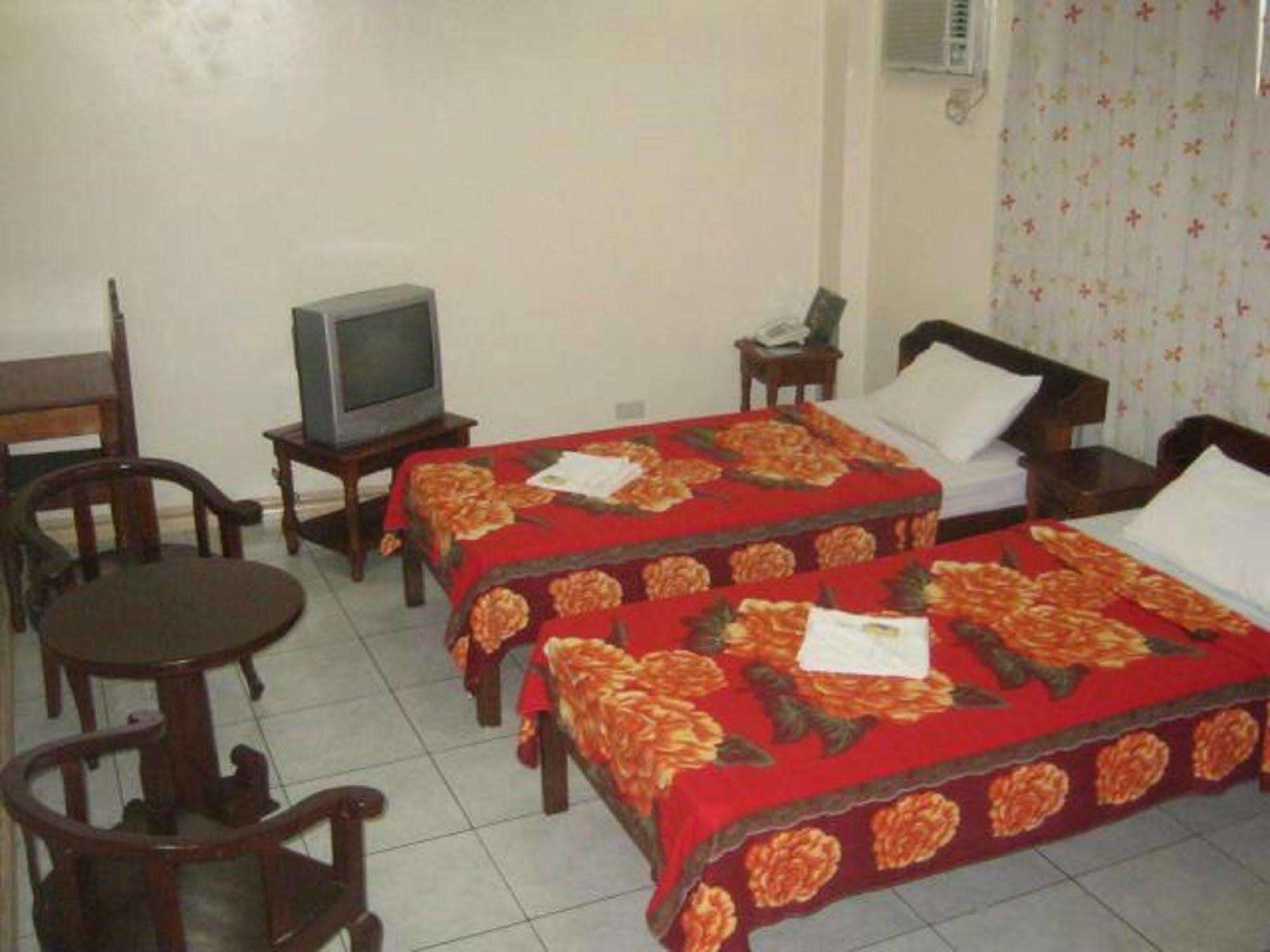 Liberty Park Pension Puerto Princesa Екстериор снимка