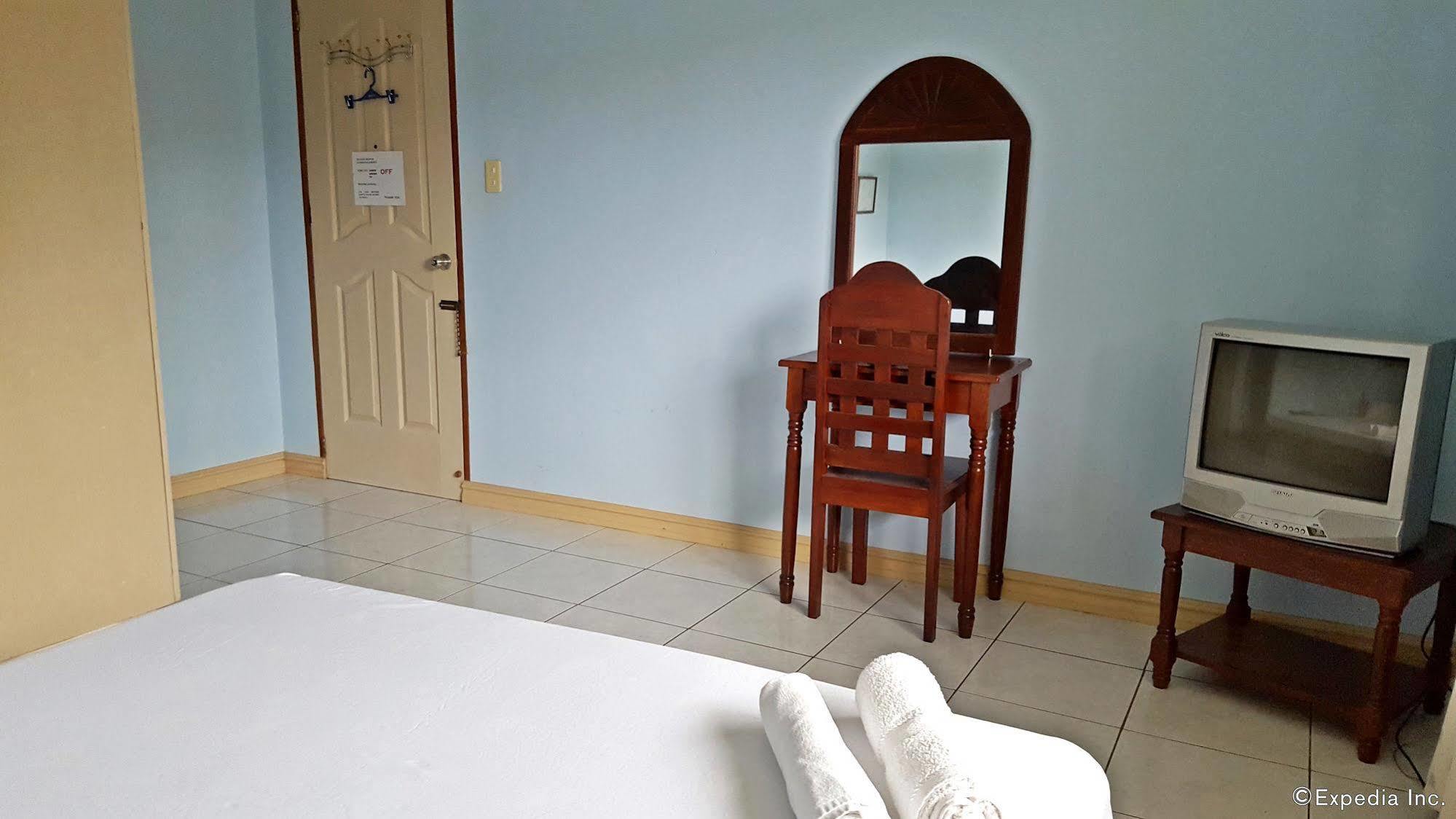 Liberty Park Pension Puerto Princesa Екстериор снимка
